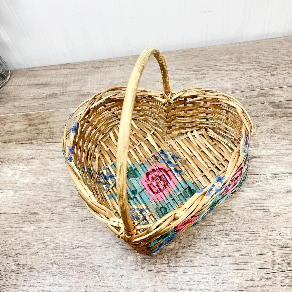 Vintage Heart Basket: Gold Floral Basket